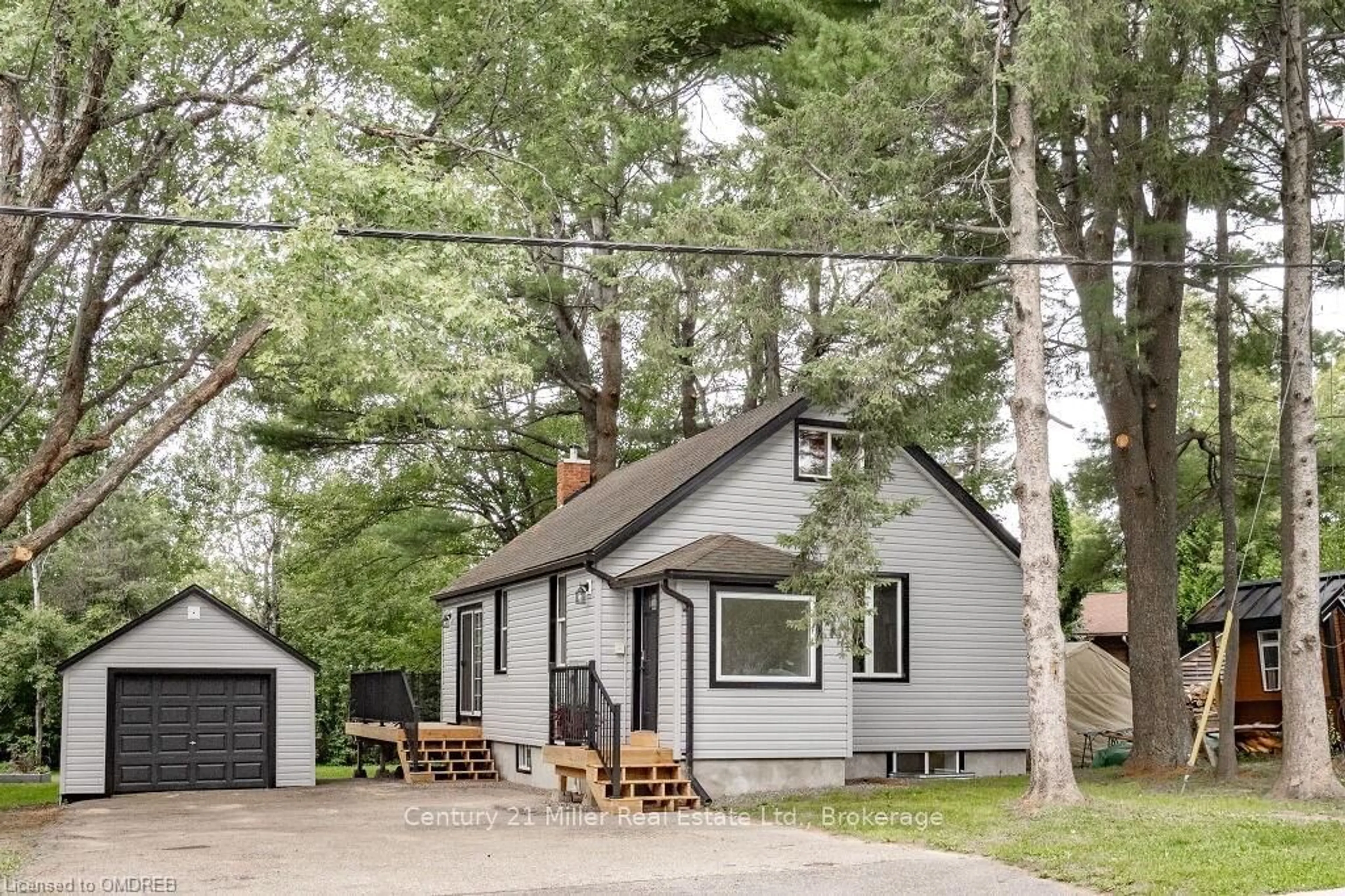 Frontside or backside of a home, cottage for 86 WOODWARD STREET, Bracebridge Ontario P1L 1J8