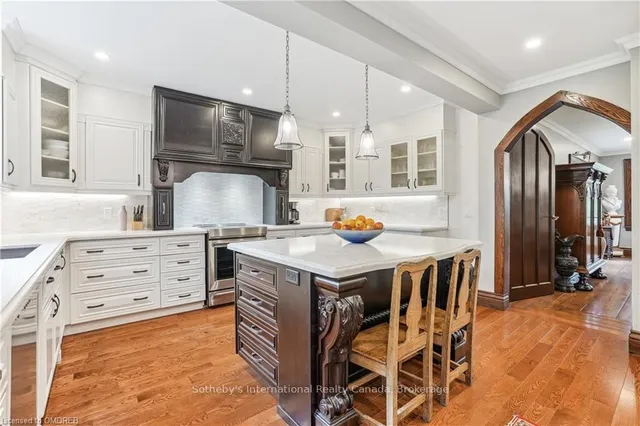 Additional property image - 353 SULPHUR SPRINGS Rd