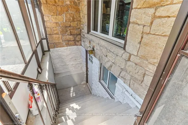 Additional property image - 353 SULPHUR SPRINGS Rd