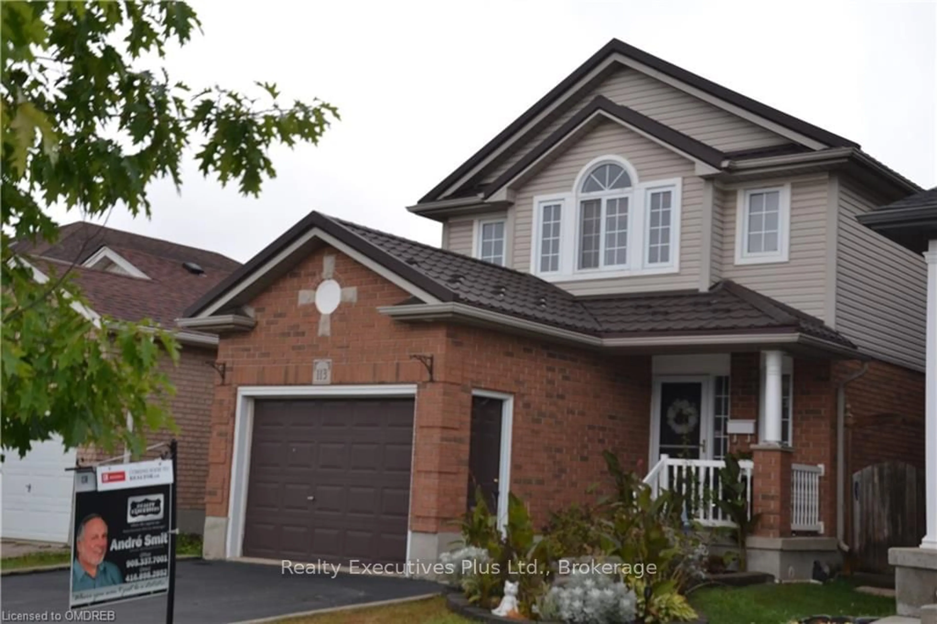 Home with brick exterior material for 113 GREEN GATE Blvd, Cambridge Ontario N1T 2E2