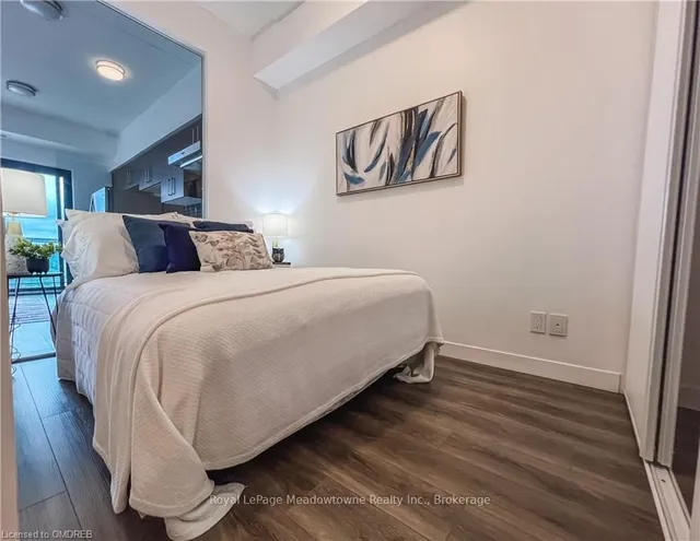 Additional property image - 15 QUEEN St Unit 1106
