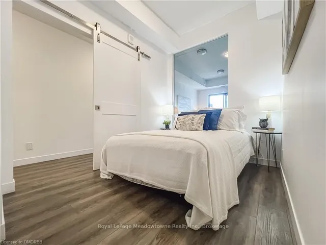 Additional property image - 15 QUEEN St Unit 1106