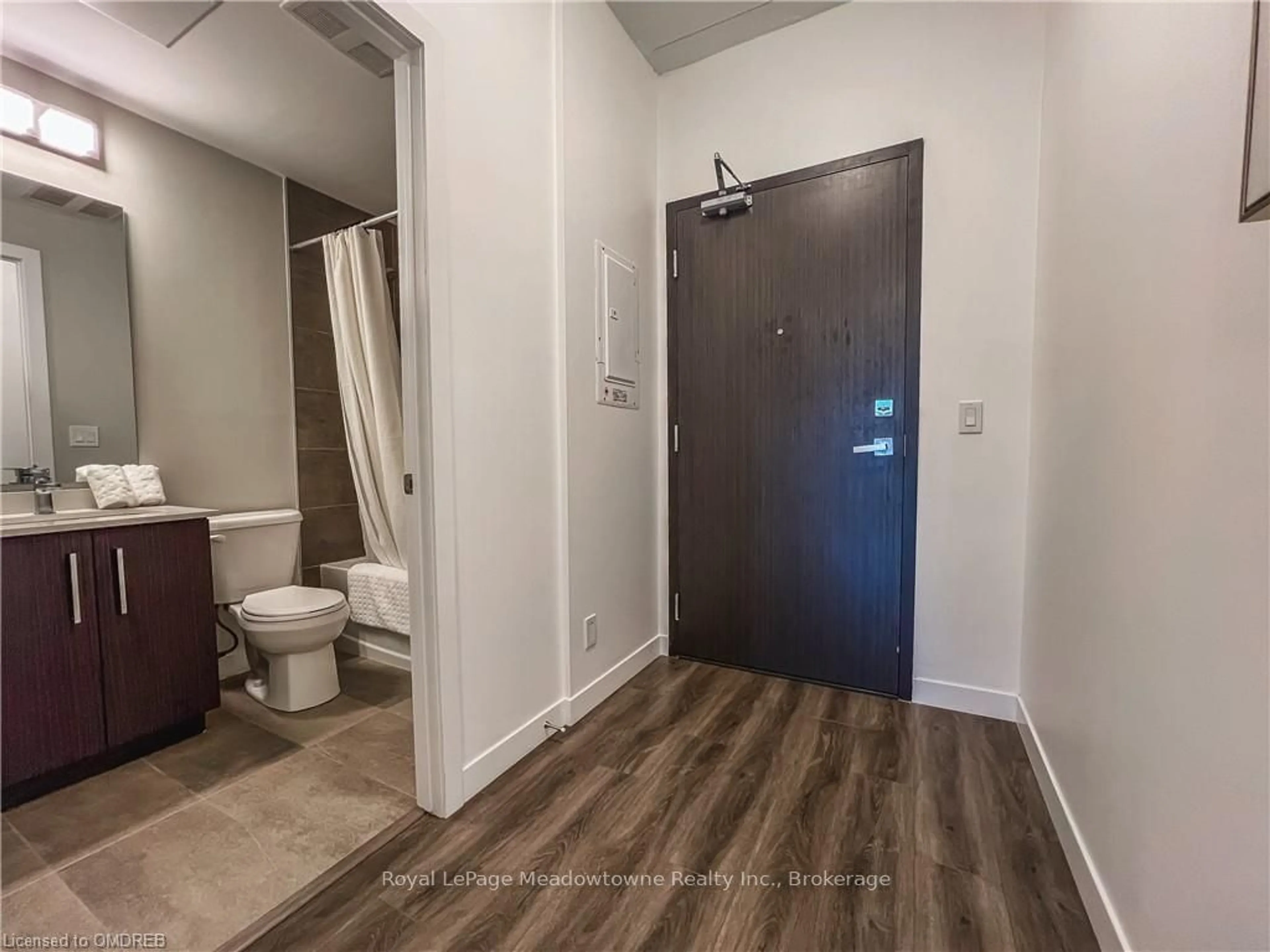 A pic of a room, not visible floor for 15 QUEEN St #1106, Hamilton Ontario L8P 0C6