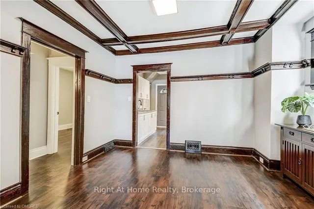 Additional image 3 of 183 ROSSLYN Ave