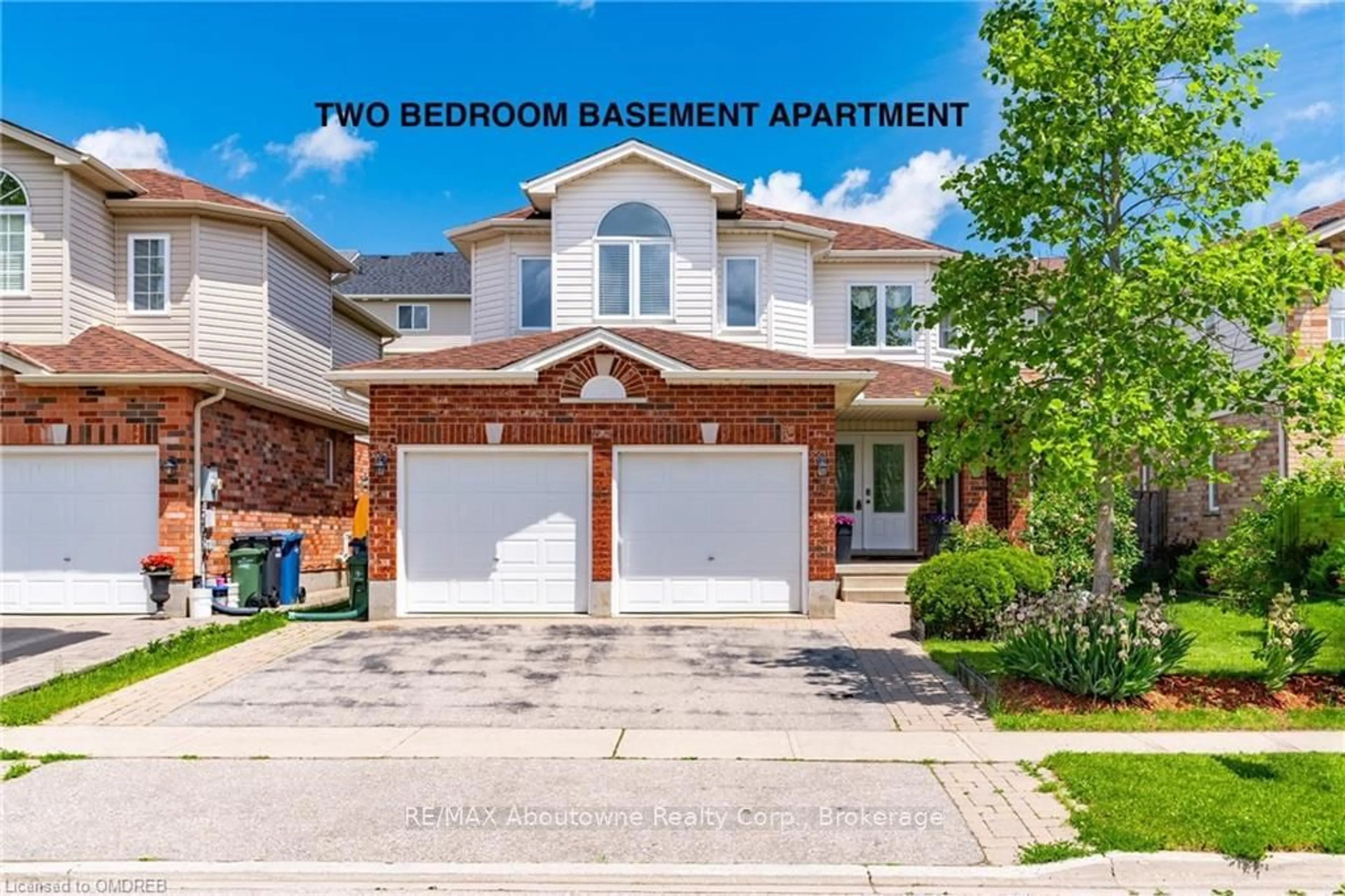 A pic from exterior of the house or condo, the street view for 12 ZECCA Dr, Guelph Ontario N1L 1T1