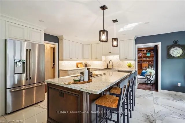 Additional property image - 434 GOLF LINKS Rd