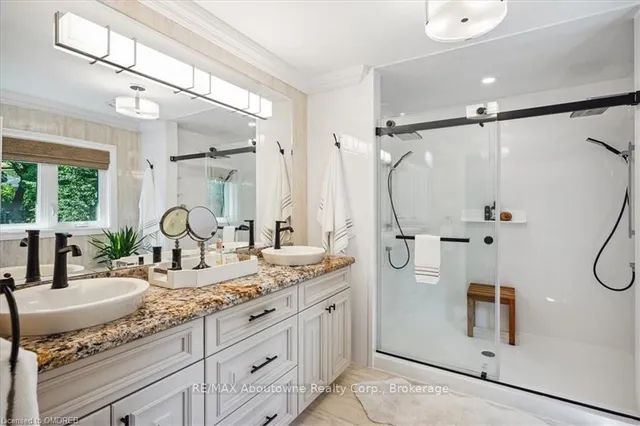 Additional property image - 434 GOLF LINKS Rd