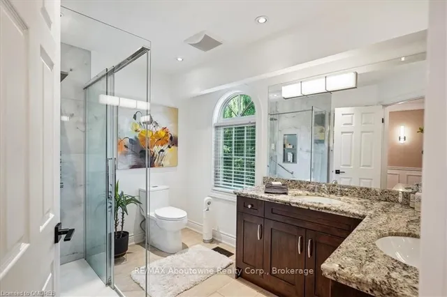 Additional property image - 434 GOLF LINKS Rd