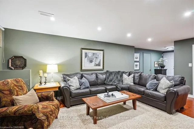 Additional property image - 434 GOLF LINKS Rd