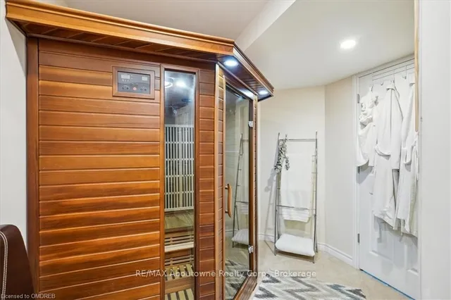 Additional property image - 434 GOLF LINKS Rd