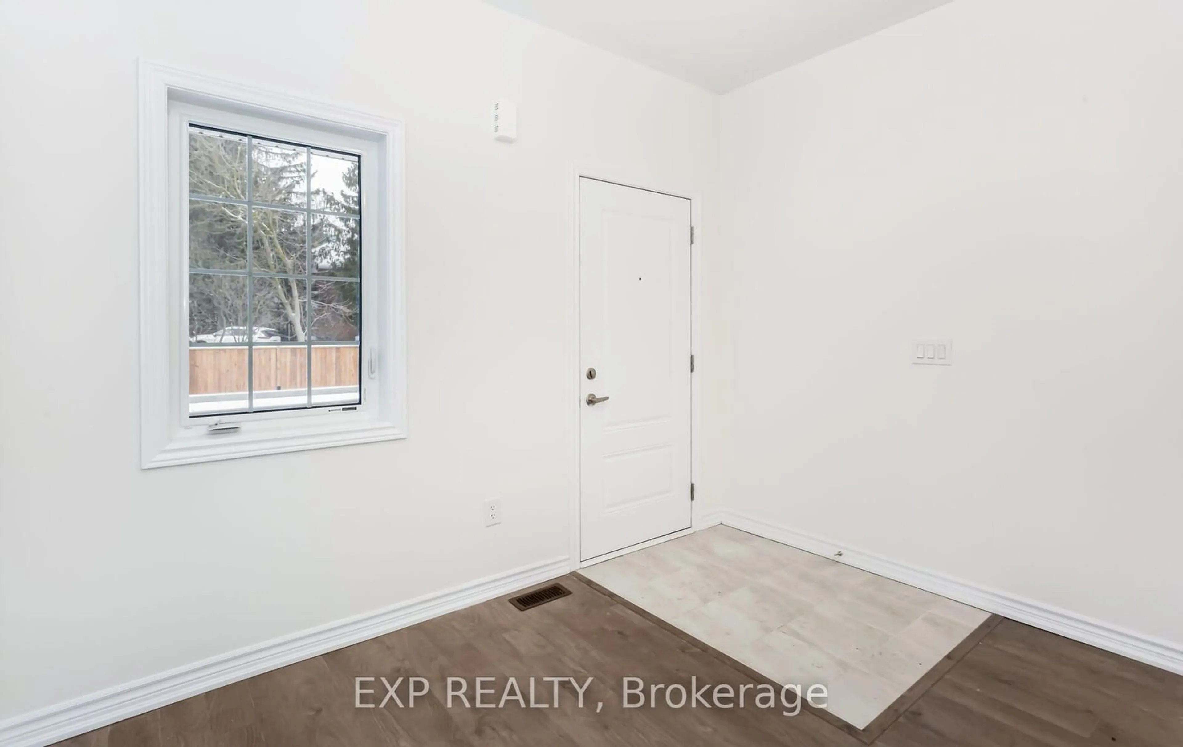 Indoor entryway, unknown floor for 152 Winters Way, Shelburne Ontario L9V 3Y1