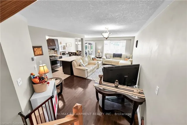 Additional property image - 194 Gatestone Dr