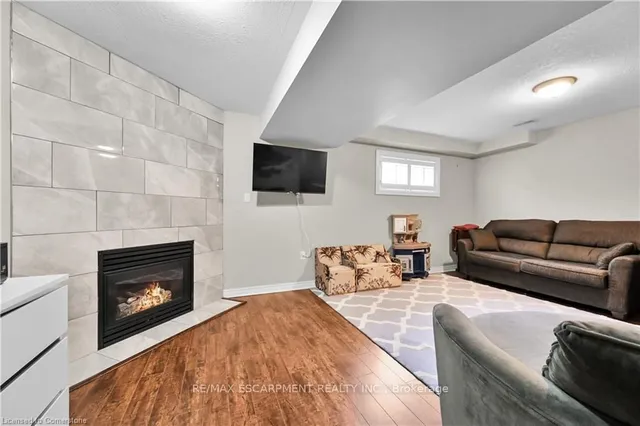 Additional property image - 194 Gatestone Dr