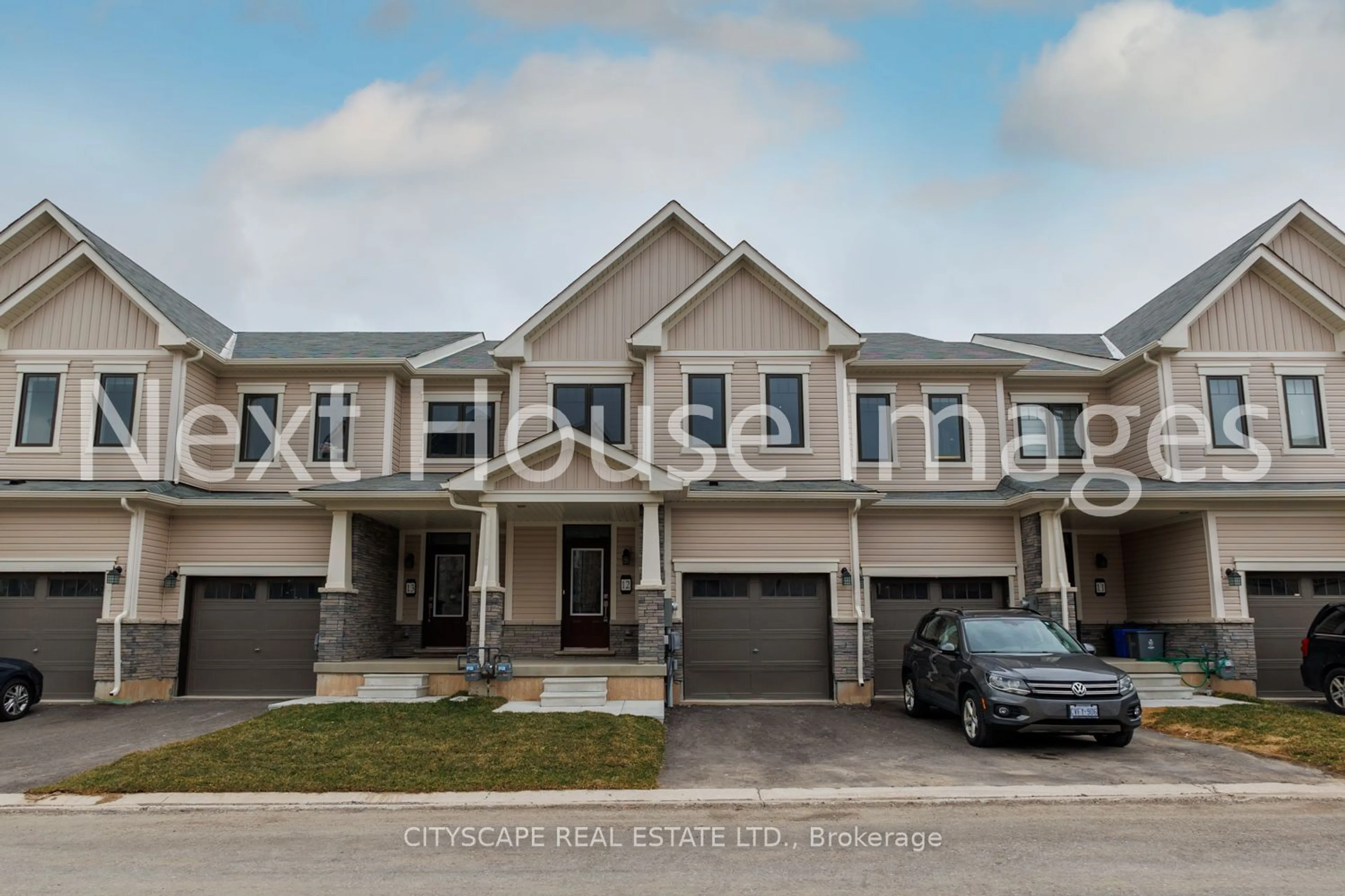 Frontside or backside of a home, the street view for 8317 Mulberry Dr #12, Niagara Falls Ontario L2H 3S9