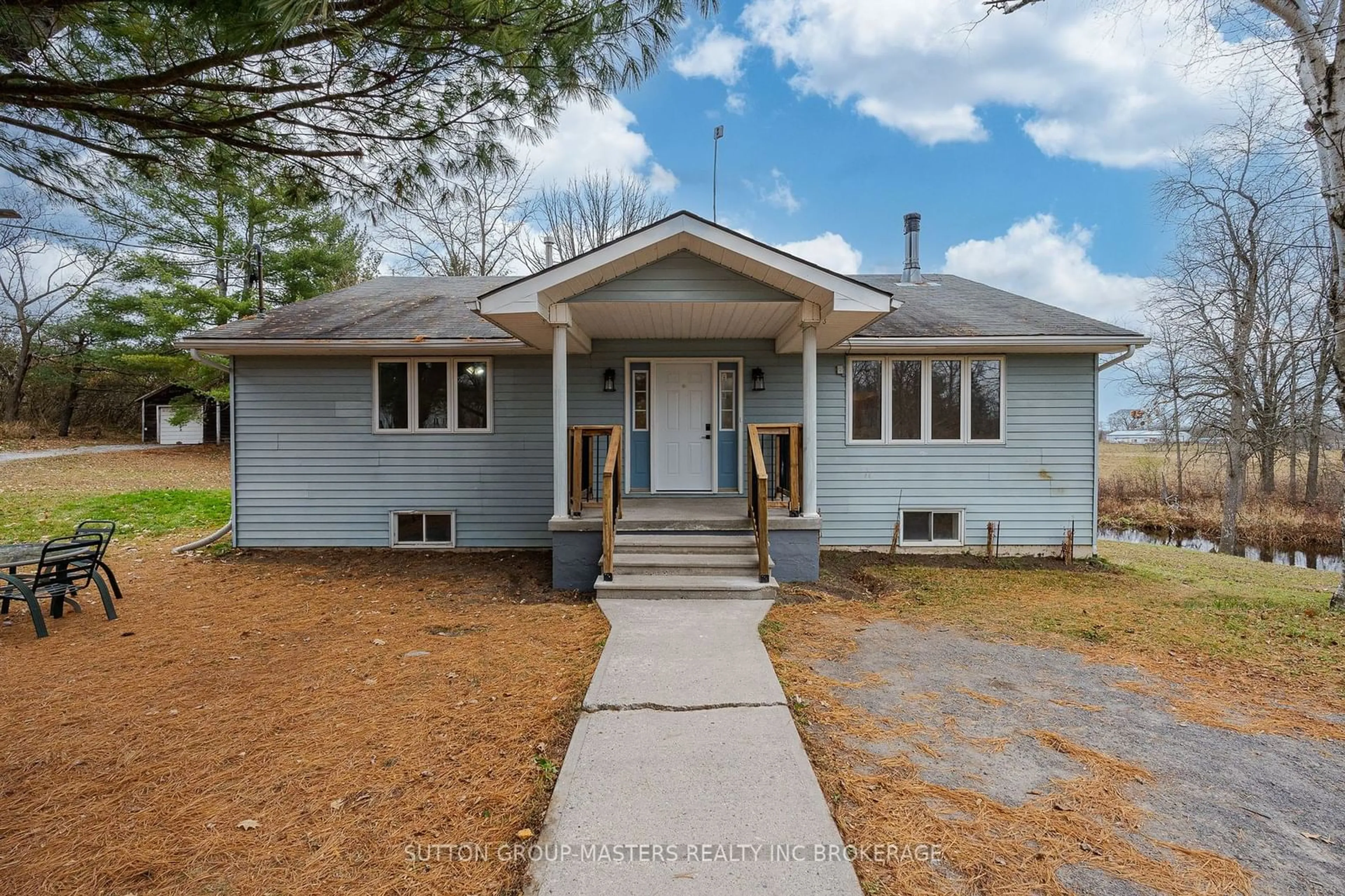 Frontside or backside of a home, cottage for 5972 FIRST LAKE Rd, South Frontenac Ontario K0H 2W0