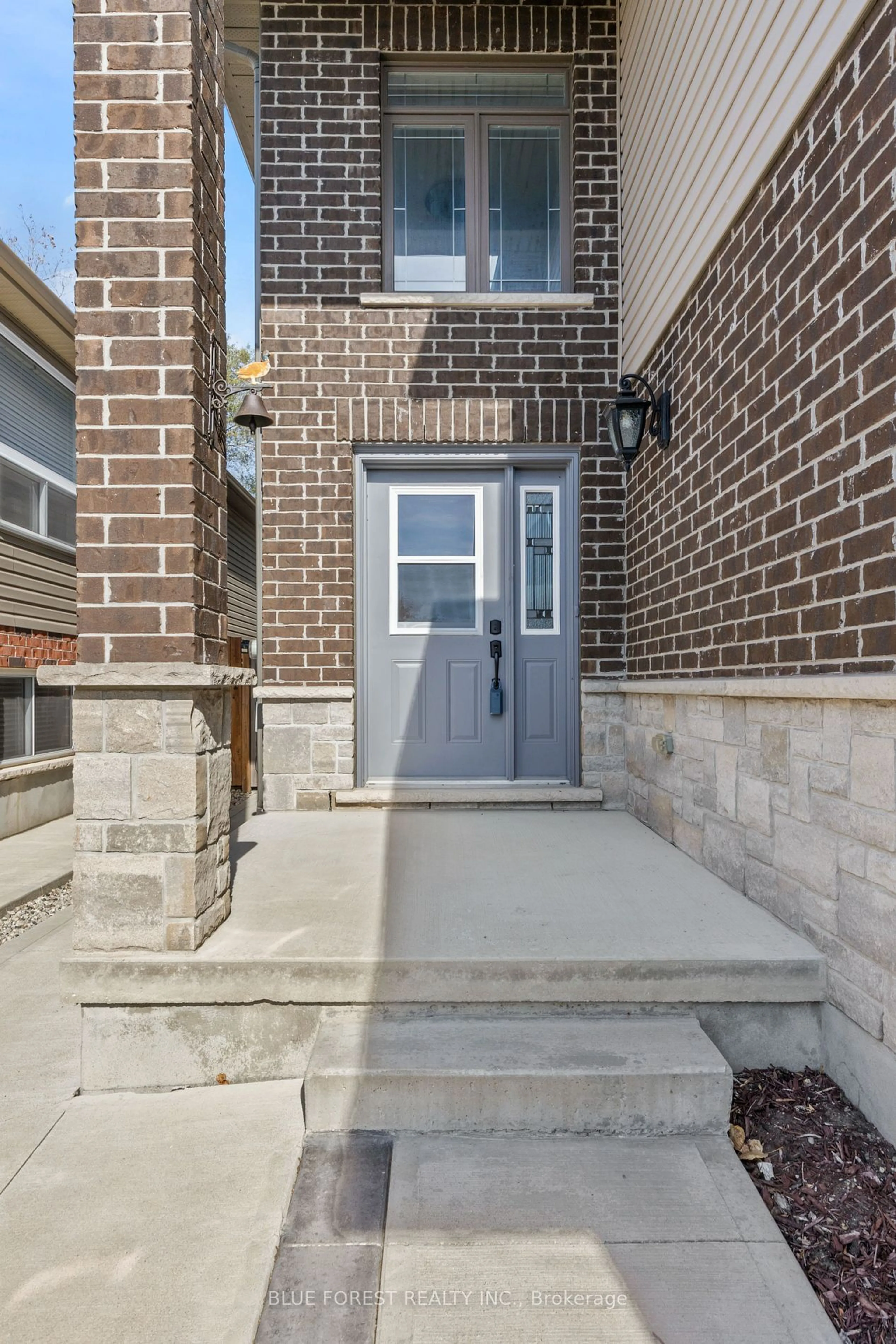 Indoor entryway, cement floor for 1884 Frederick Cres, London Ontario N5W 0A5