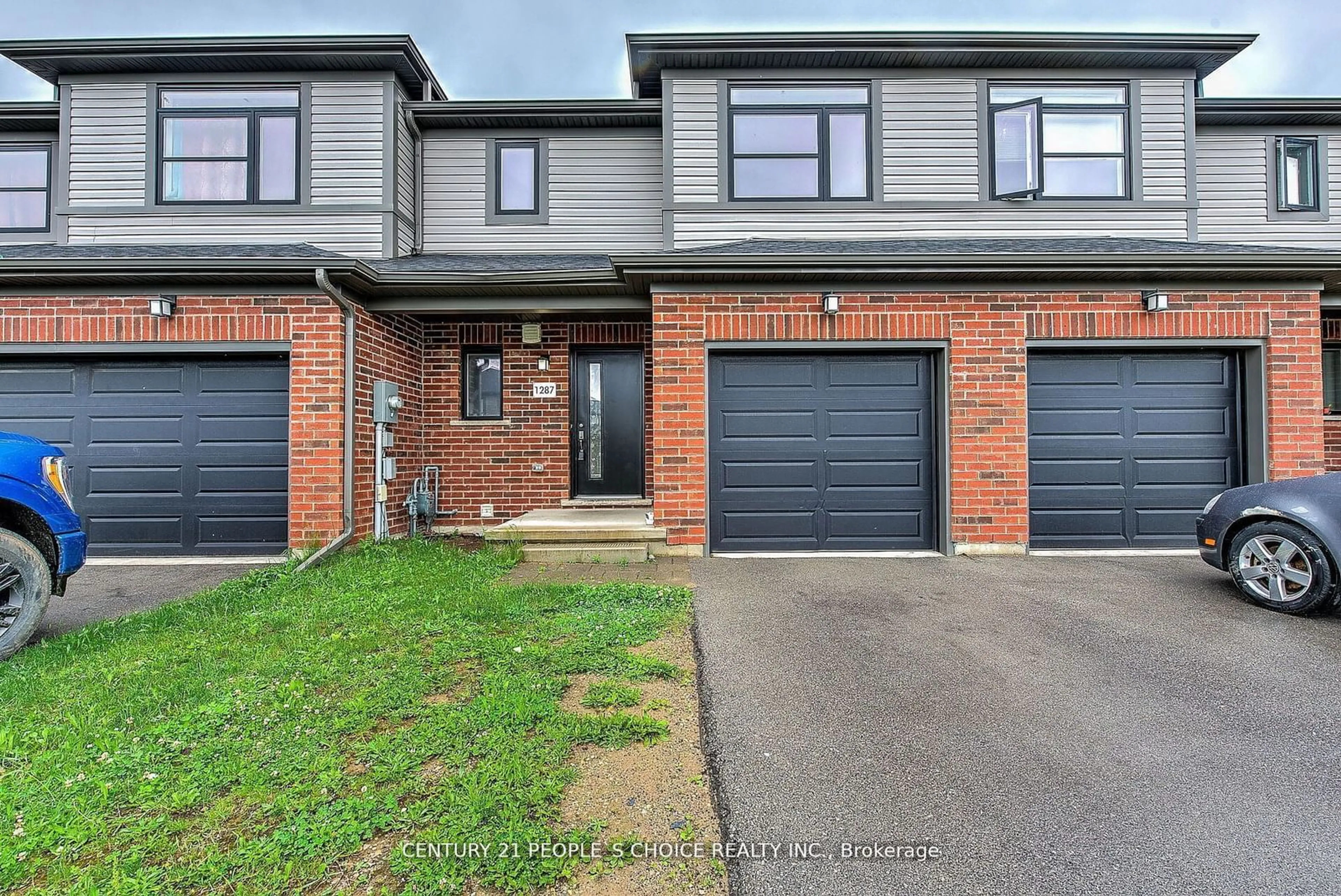 A pic from exterior of the house or condo, the street view for 1287 Michael Circ, London Ontario N5C 1R1