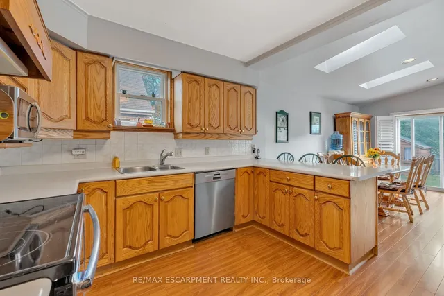 Additional property image - 67 Galbraith Dr