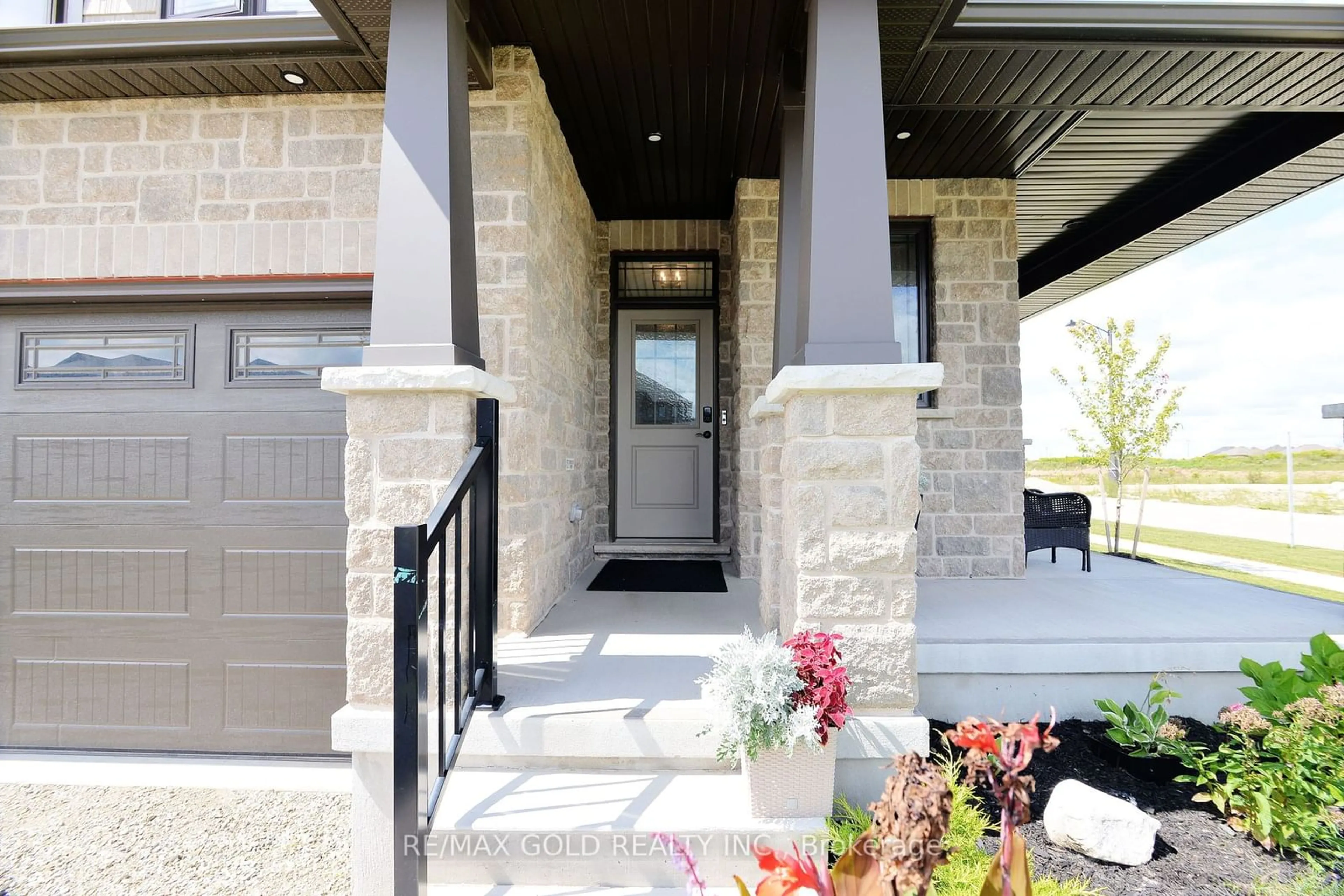 Indoor entryway, ceramic floors for 50 Tindall Cres, East Luther Grand Valley Ontario L9W 7R8