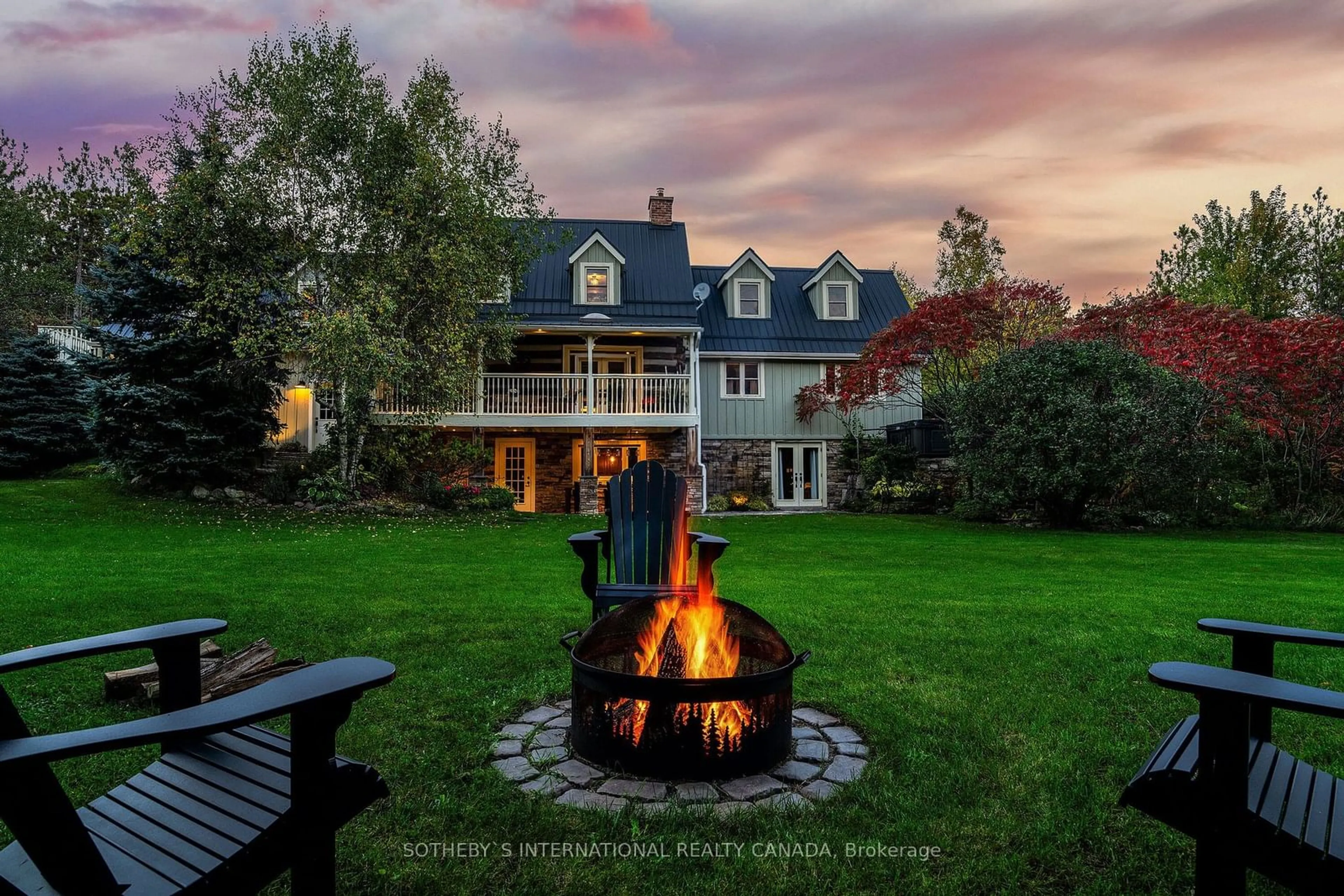 Patio, cottage for 587318 10 Sideroad, Mulmur Ontario L9V 0S3