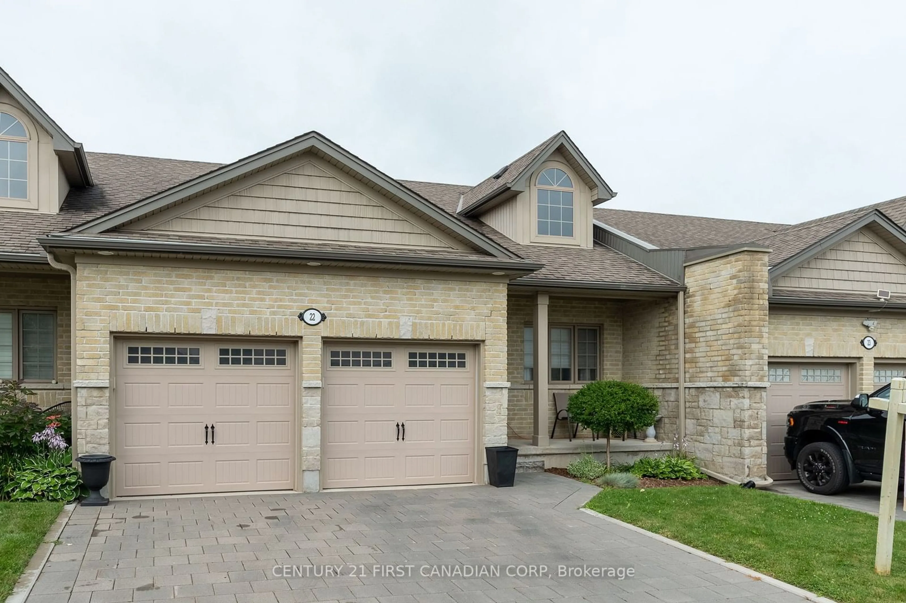 Frontside or backside of a home, cottage for 1630 Bayswater Cres #22, London Ontario N6G 0A9