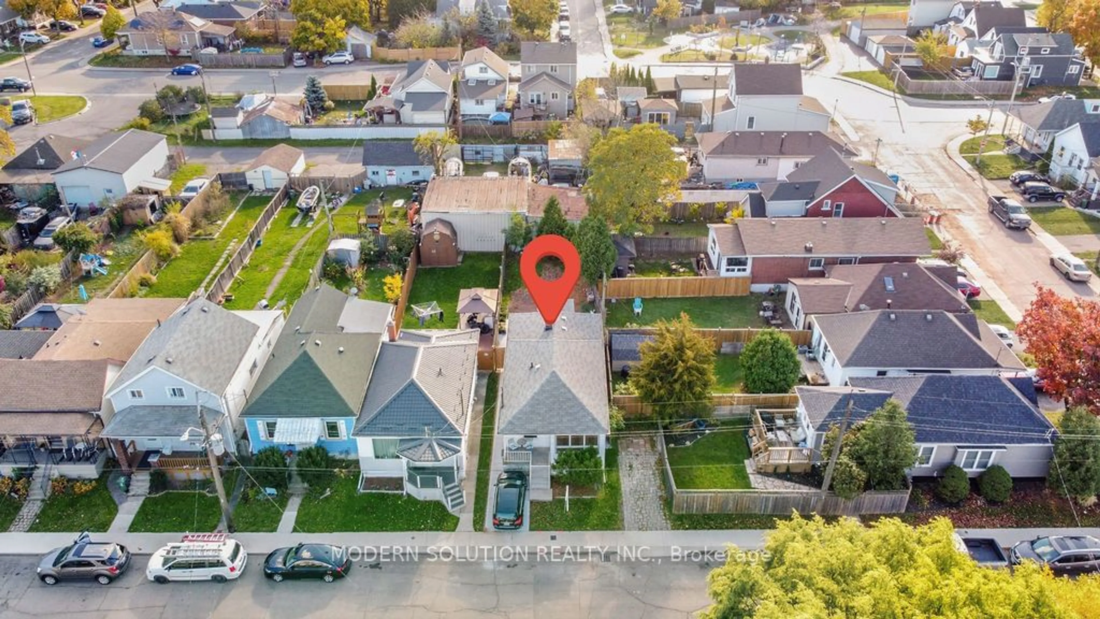 A pic from exterior of the house or condo, the street view for 56 Cambridge Ave, Hamilton Ontario L8H 1T6