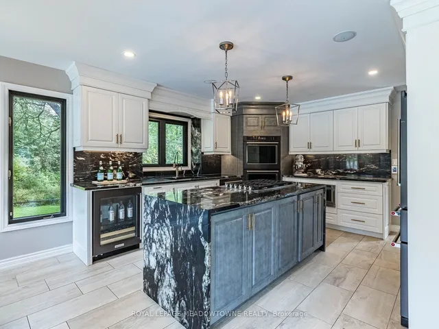 Additional property image - 355 Golf Links Rd