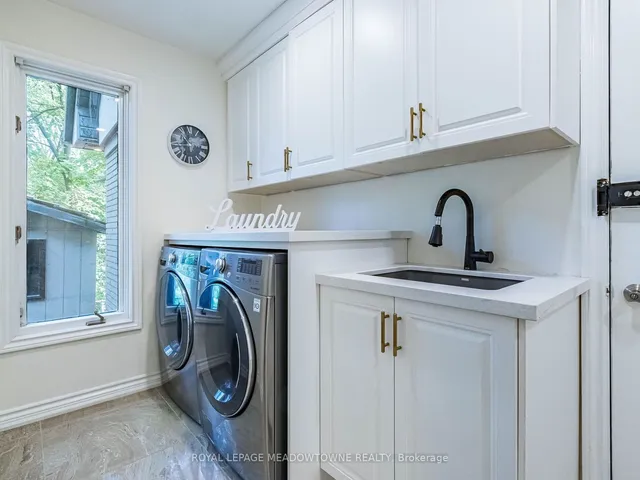 Additional property image - 355 Golf Links Rd