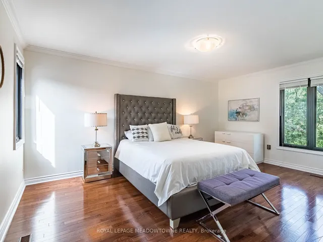 Additional property image - 355 Golf Links Rd