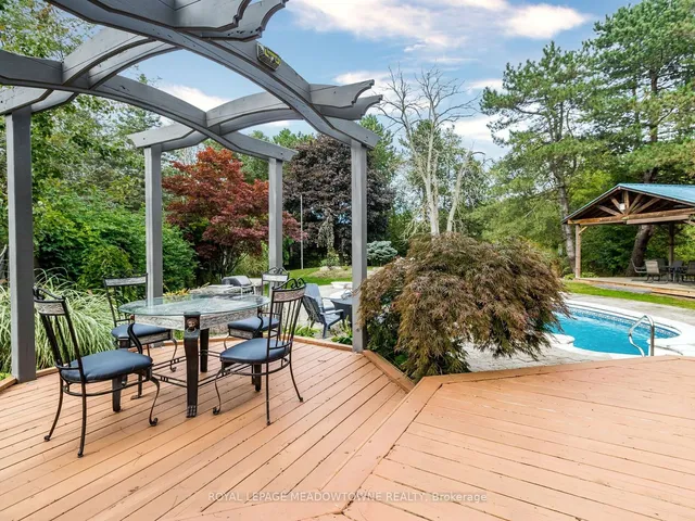 Additional property image - 355 Golf Links Rd