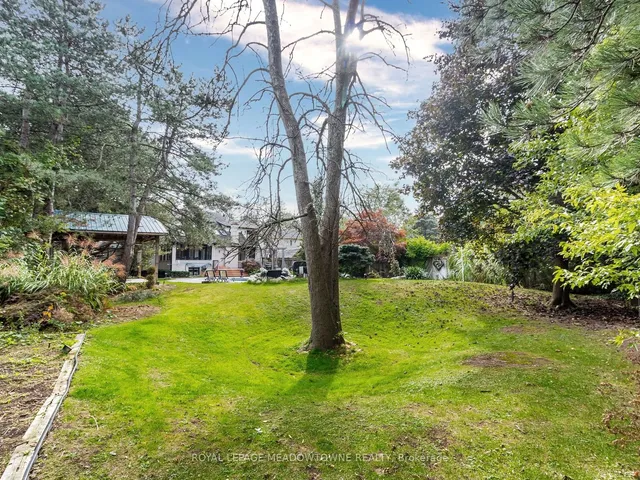 Additional property image - 355 Golf Links Rd