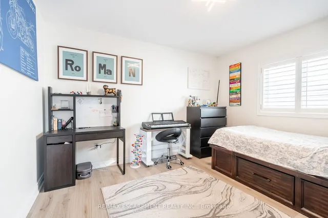 Additional property image - 71 Joshua Ave