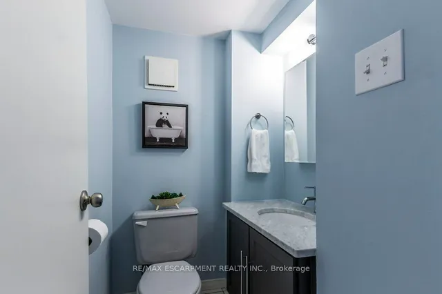 Additional property image - 50 Main St Unit 405