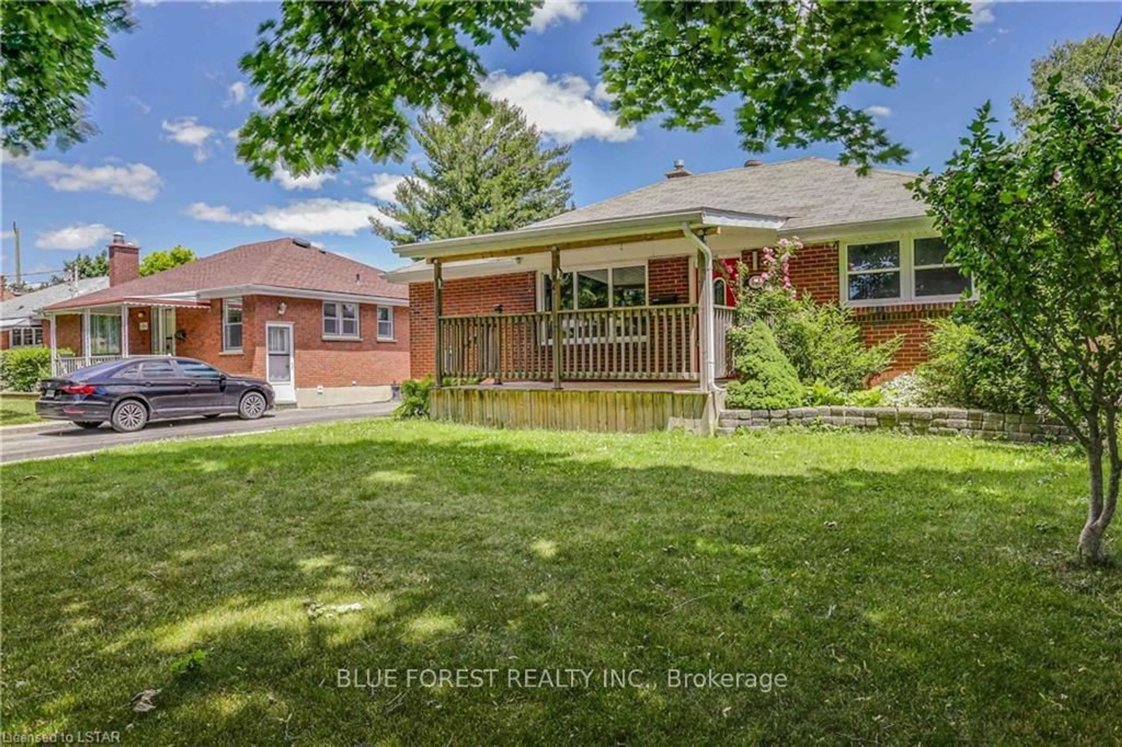 Frontside or backside of a home, the fenced backyard for 184 Kirkland Cres, London Ontario N5W 5C1