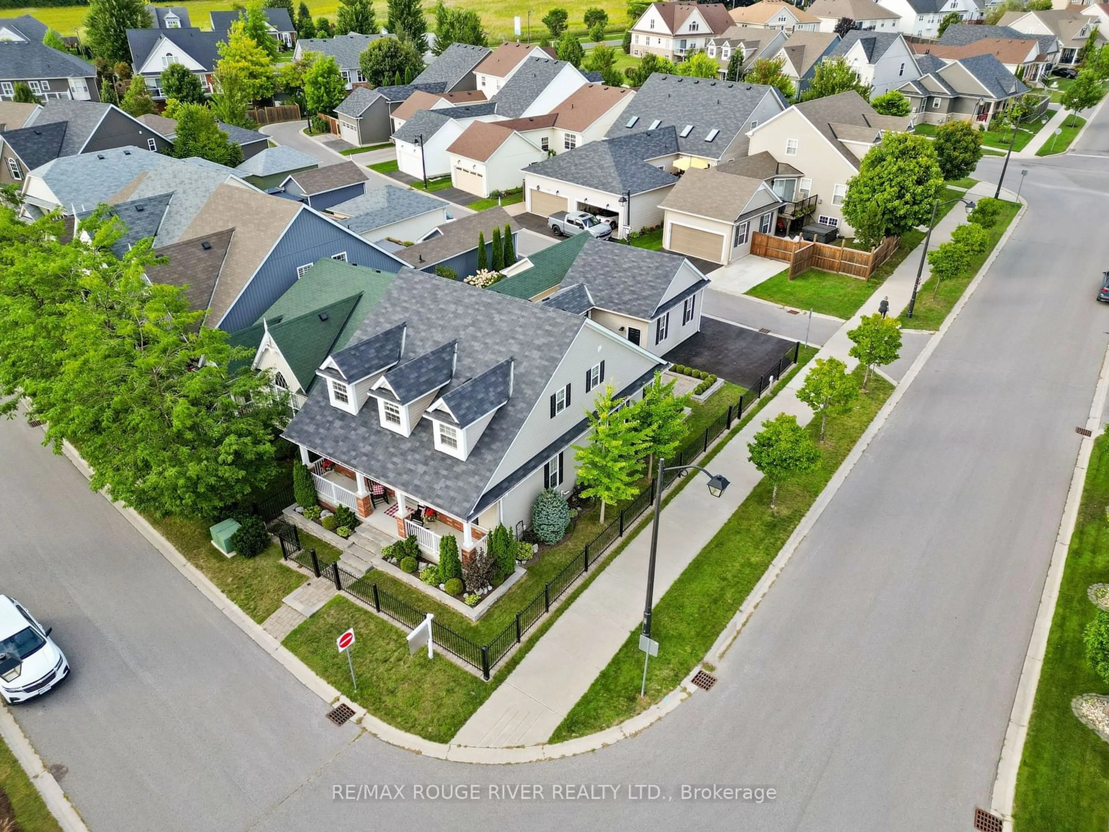 Frontside or backside of a home, the street view for 99 Greenaway Circ, Port Hope Ontario L1A 0C1