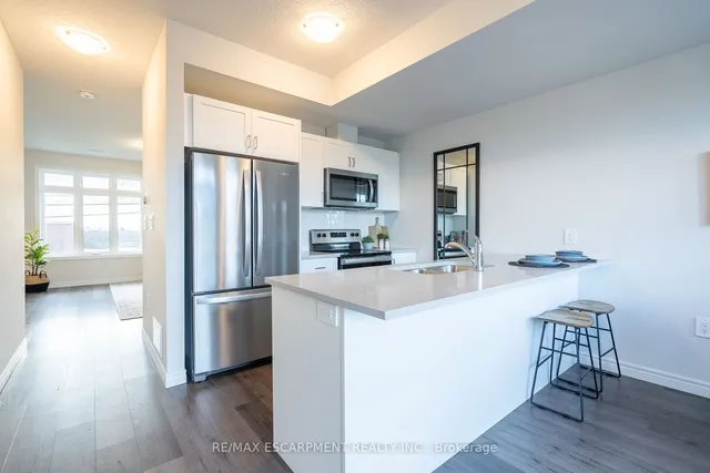 Additional property image - 2620 Binbrook Rd Unit 210