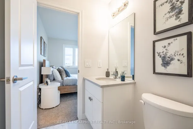 Additional property image - 2620 Binbrook Rd Unit 210
