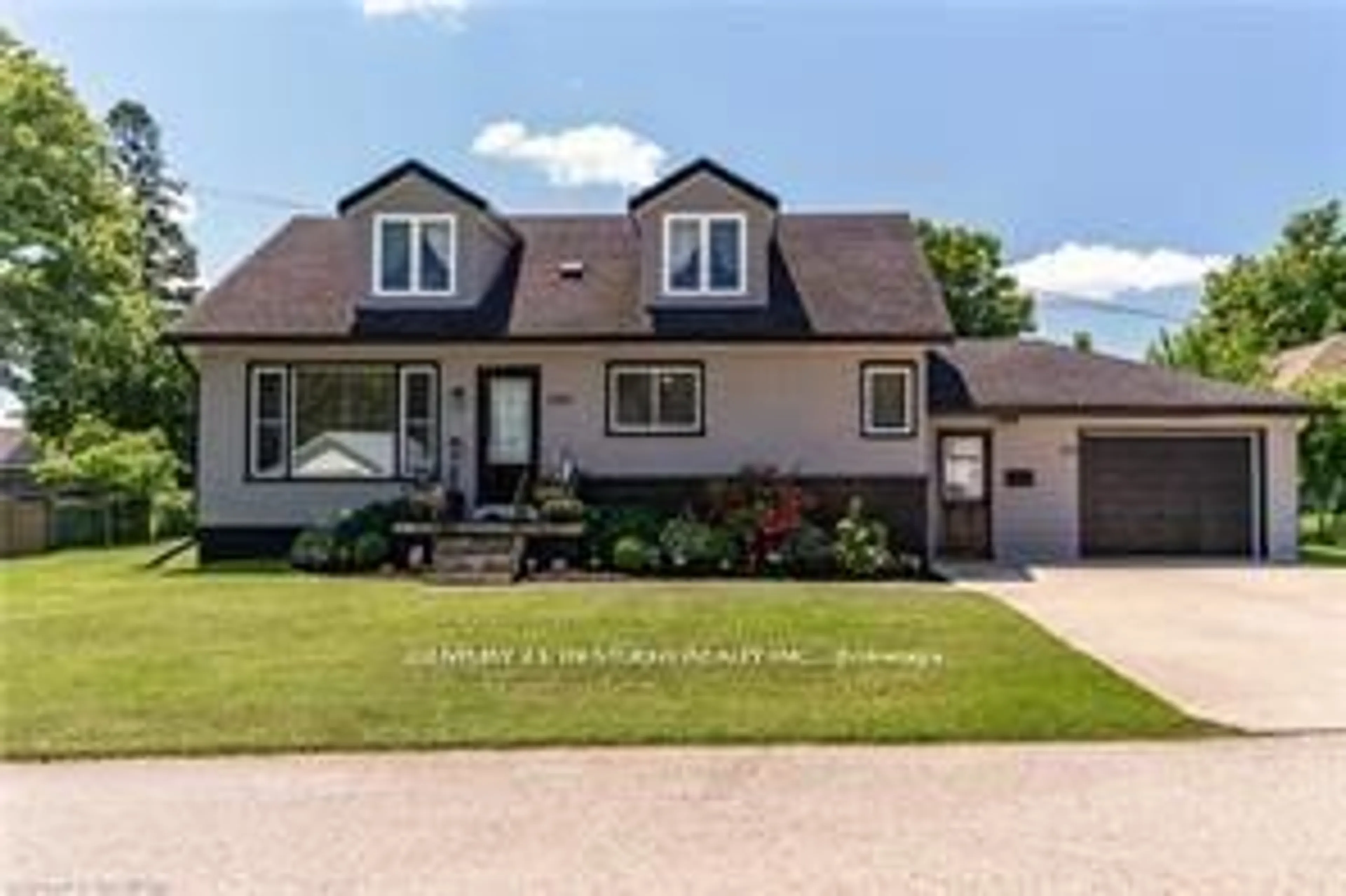 Frontside or backside of a home, cottage for 265 Elizabeth St, West Grey Ontario N0G 1R0