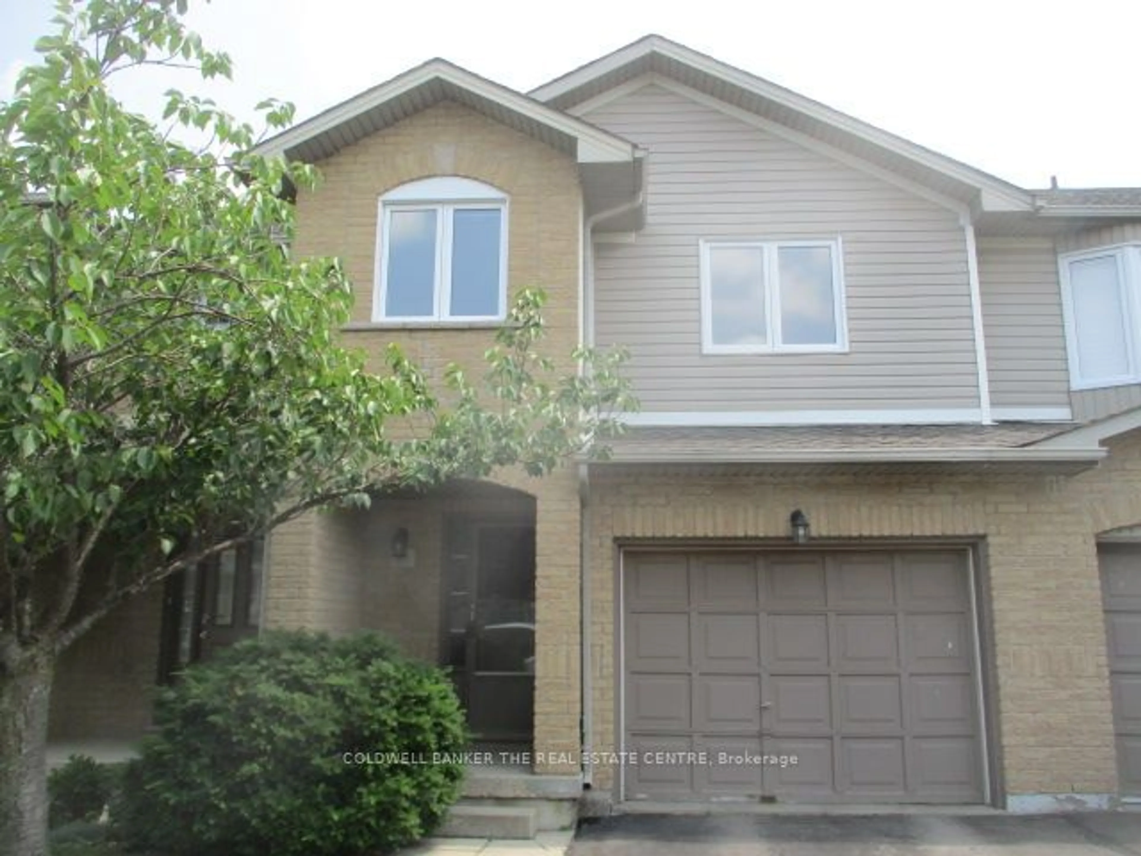 Frontside or backside of a home, cottage for 800 Paramount Dr #10, Hamilton Ontario L8J 3V7