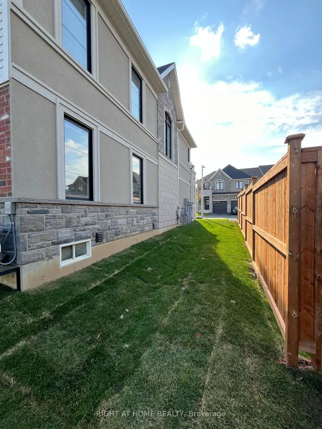Additional image 9 of 30 MIA Dr Unit 1