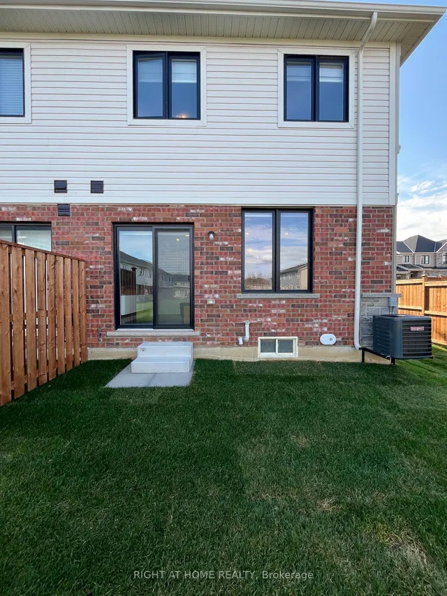 Additional image 8 of 30 MIA Dr Unit 1