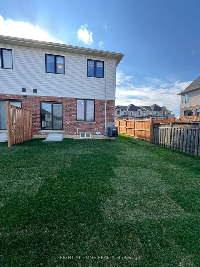 Additional image 6 of 30 MIA Dr Unit 1