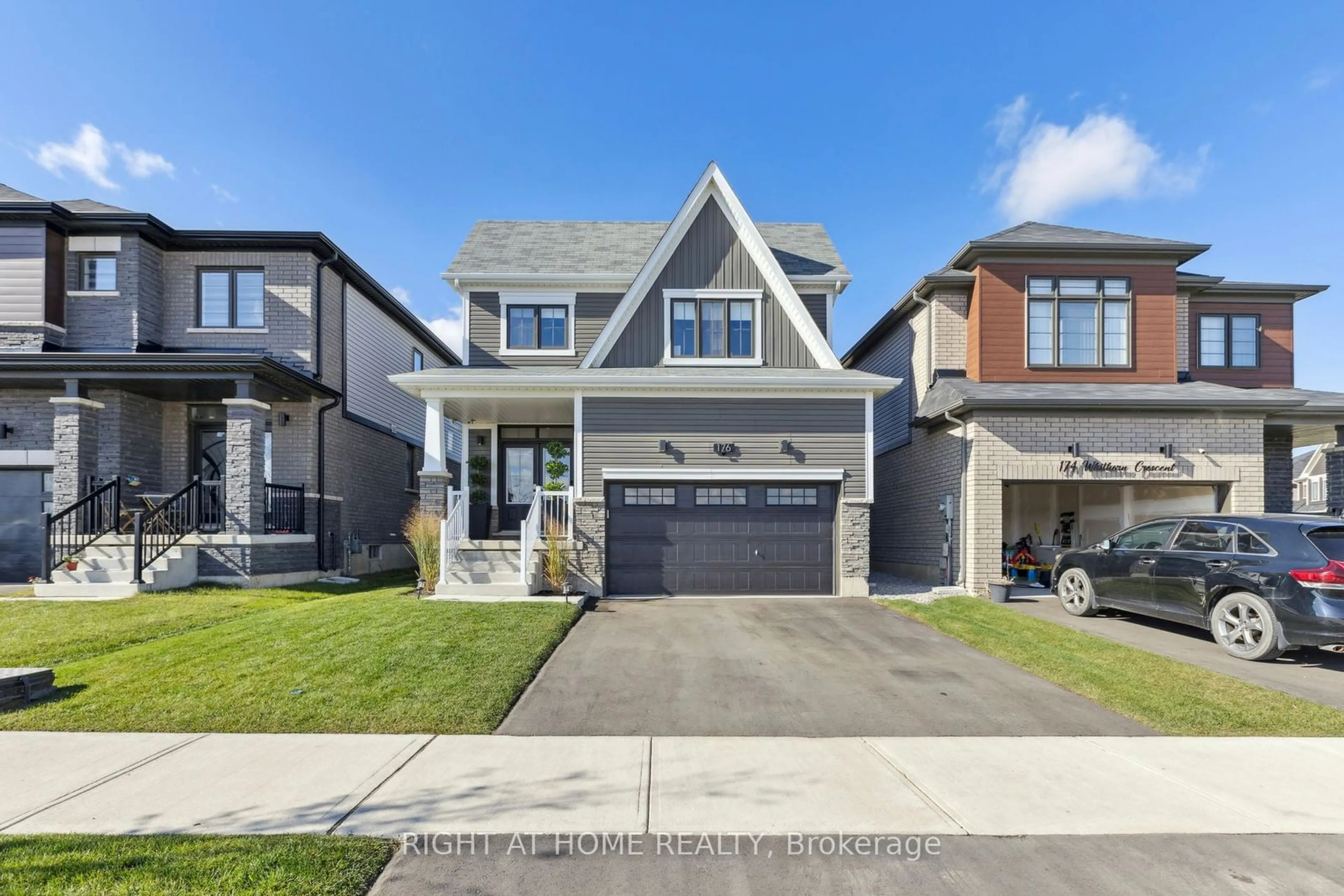 Frontside or backside of a home, the street view for 176 Whithorn Cres, Haldimand Ontario N3W 0G7