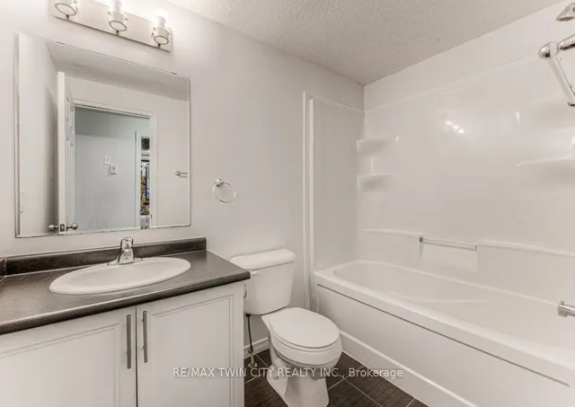 Additional property image - 228 Jessica Cres Unit A
