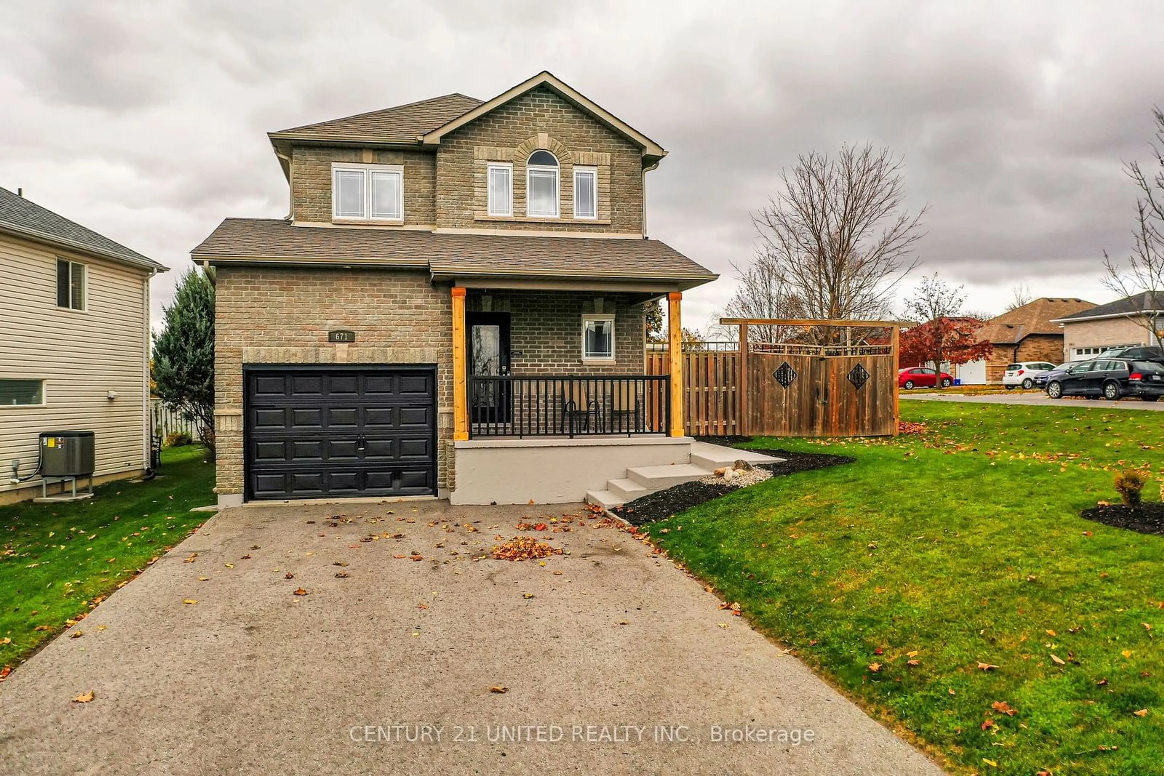 Frontside or backside of a home, cottage for 671 Trailview Dr, Peterborough Ontario K9J 8P1