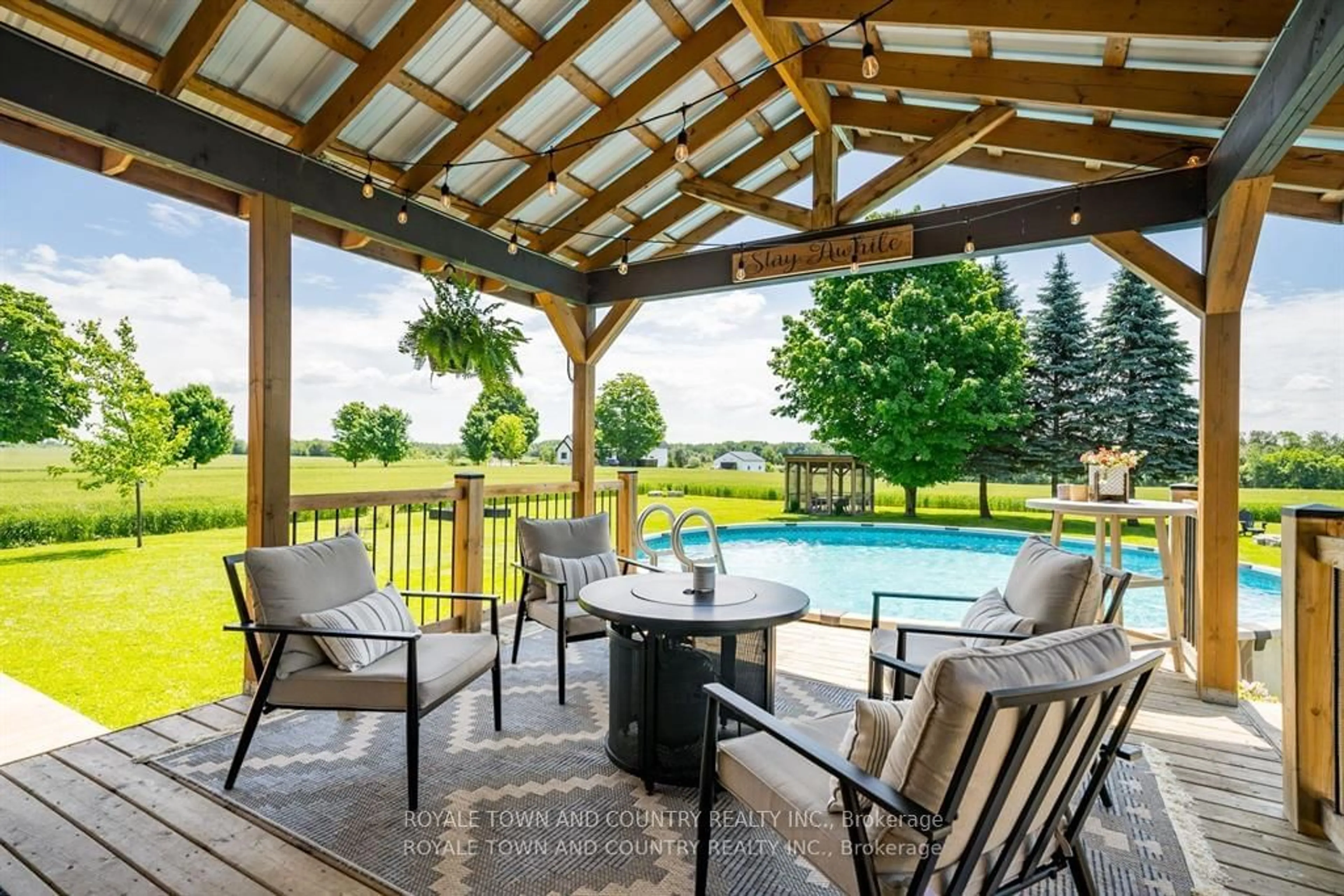 Indoor or outdoor pool for 298 Glenarm Rd, Kawartha Lakes Ontario K0M 2T0