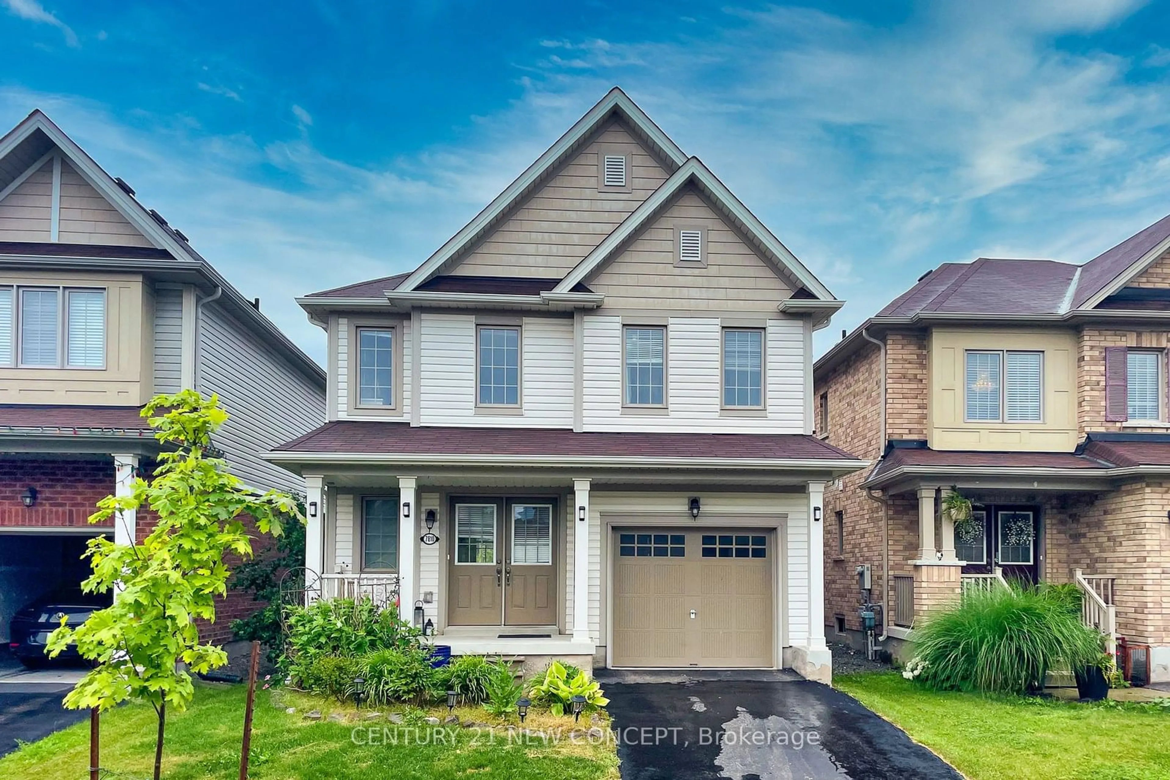 Frontside or backside of a home, cottage for 7810 Sassafras Tr, Niagara Falls Ontario L2H 0N6