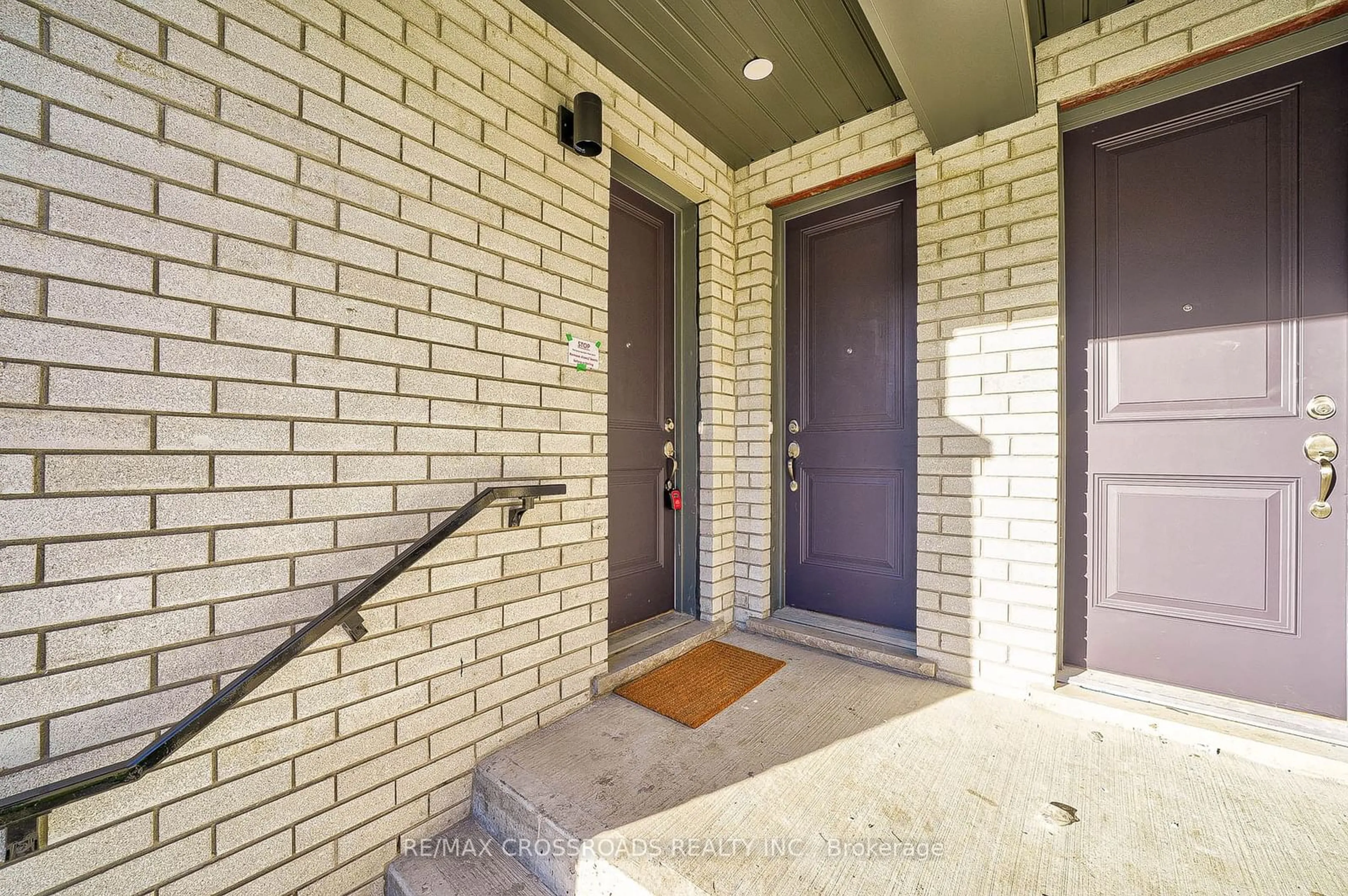 Indoor entryway, cement floor for 160 Densmore Rd #2002, Cobourg Ontario K9A 0X8