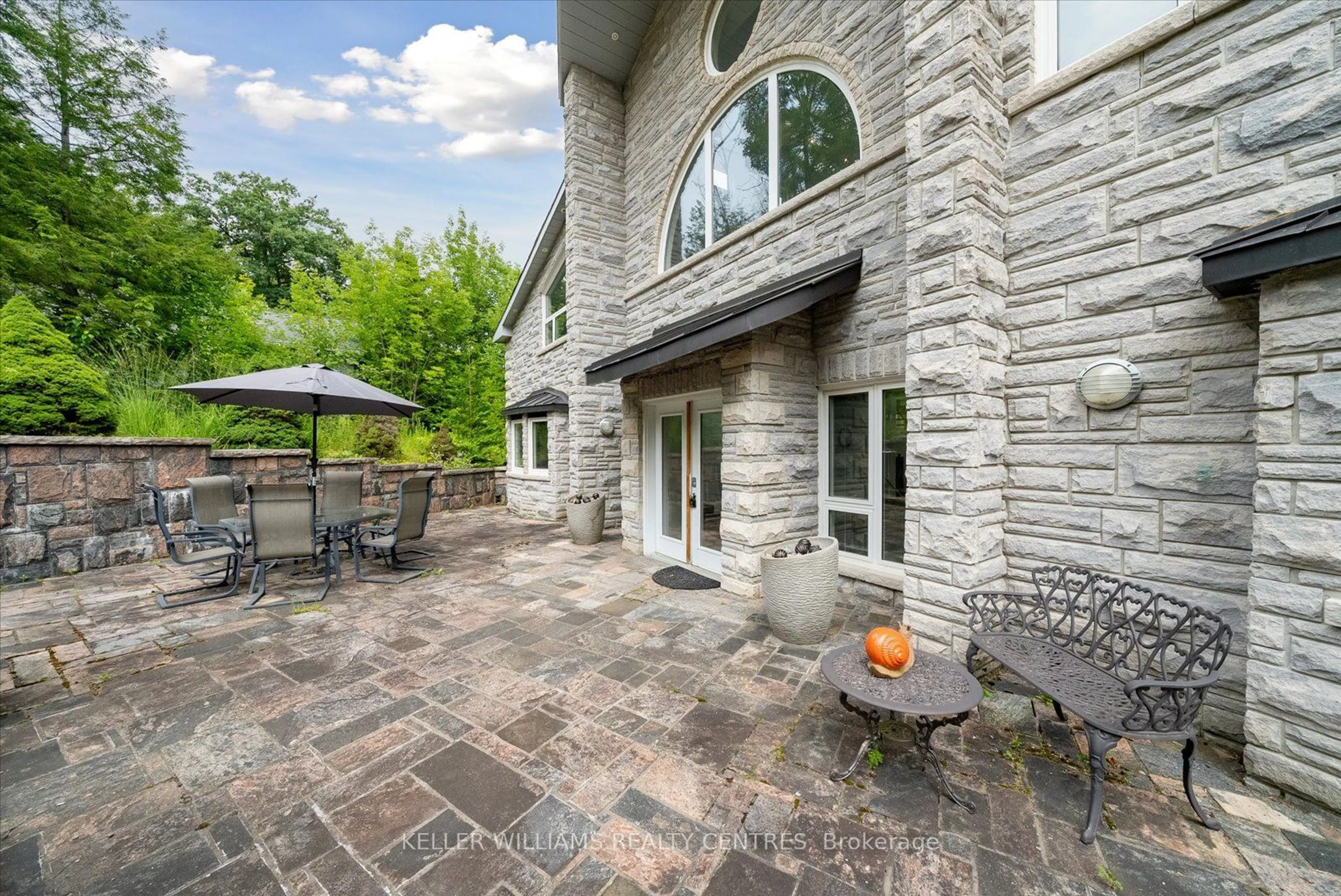 Patio, cottage for 1616 Twelve Mile Lake Rd, Minden Hills Ontario K0M 2K0