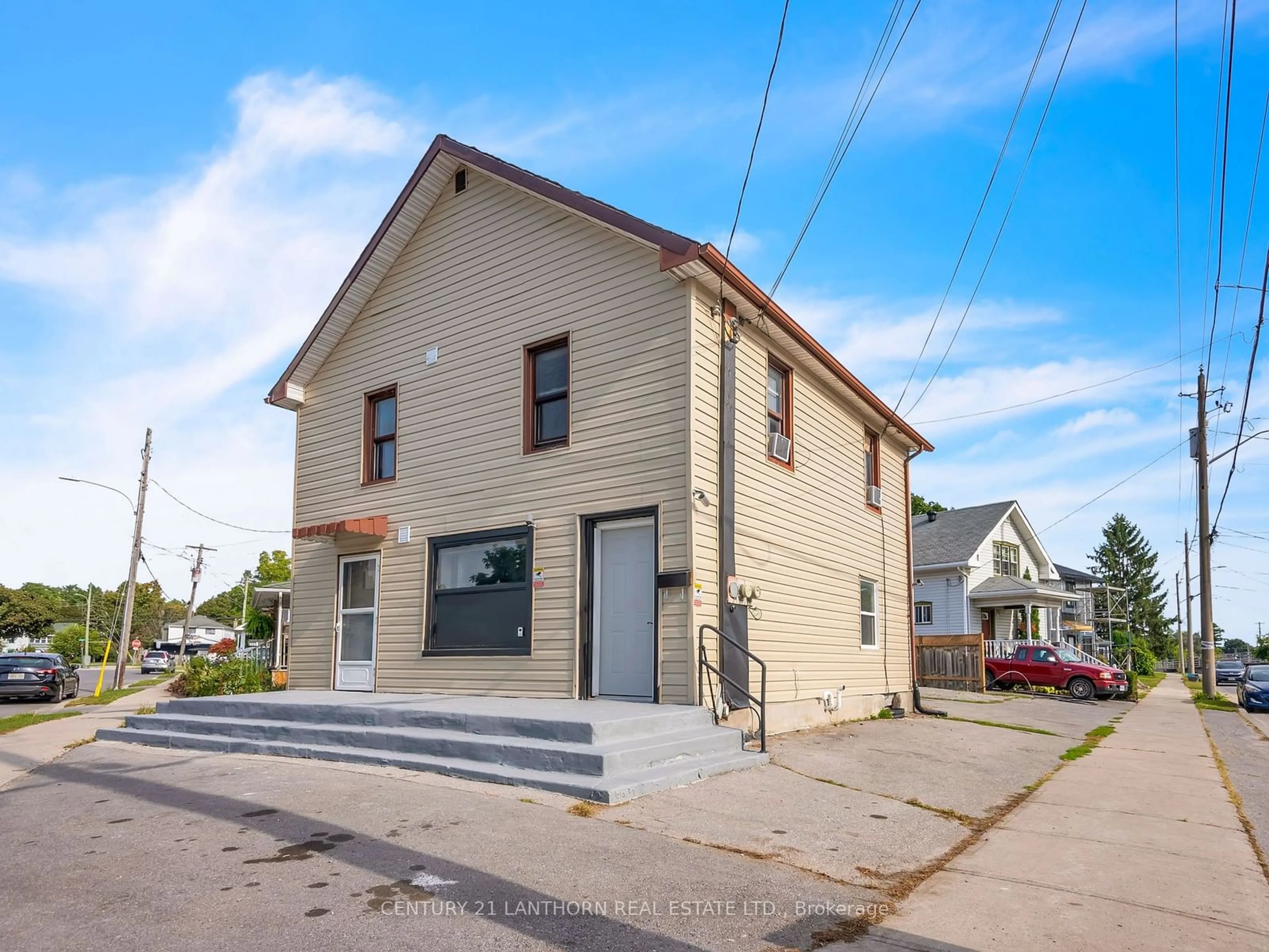 A pic from exterior of the house or condo, the front or back of building for 1 South Park St, Belleville Ontario K8P 2W8